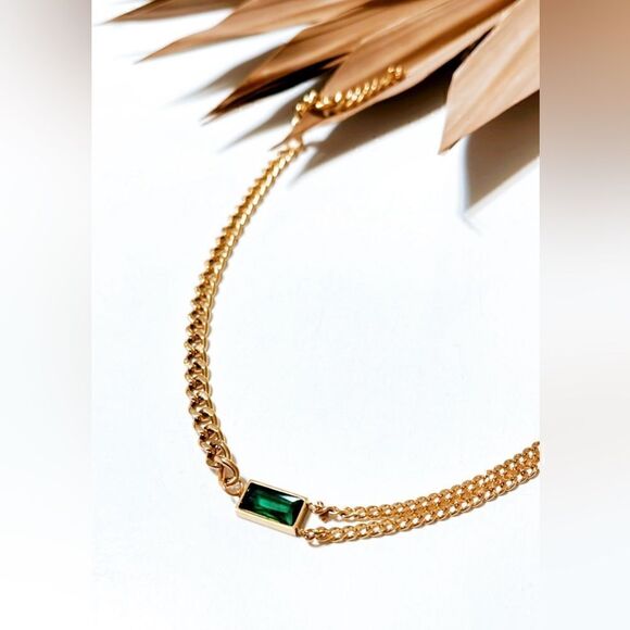 Green crystal minimalist necklace #735 - Picture 3 of 4